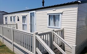 Sea Haven - 4 Bedroom Static Near The Beach